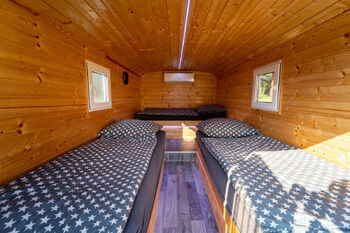 Prodej jiných prostor 10917 m², Chrášťany