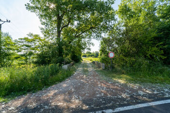 Prodej jiných prostor 10917 m², Chrášťany