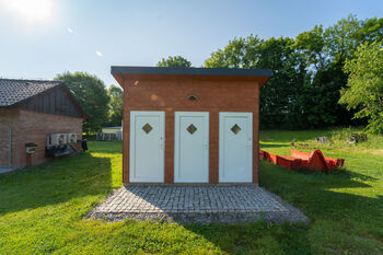 Prodej jiných prostor 10917 m², Chrášťany