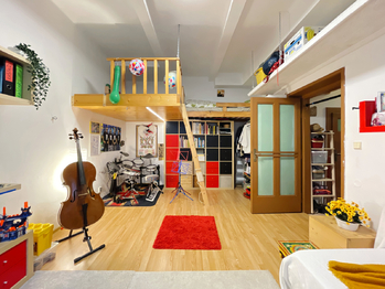 Pokoj - Vršovické náměstí - Prodej bytu 1+1 v osobním vlastnictví 42 m², Praha 10 - Vršovice