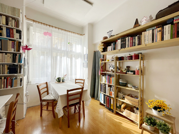 Kuchyň - Vršovické náměstí - Prodej bytu 1+1 v osobním vlastnictví 42 m², Praha 10 - Vršovice