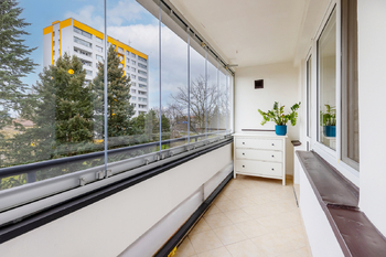 lodžie - Prodej bytu 3+1 v družstevním vlastnictví 77 m², Hradec Králové