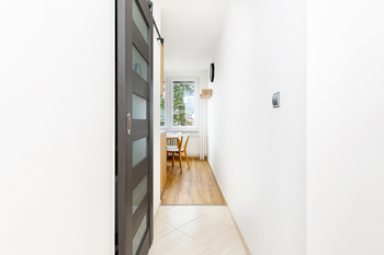 chodba bytu - Prodej bytu 3+1 v družstevním vlastnictví 77 m², Hradec Králové