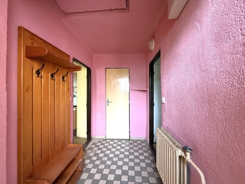 Prodej obchodních prostor 426 m², Volyně