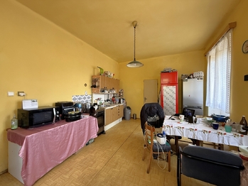 Prodej obchodních prostor 426 m², Volyně