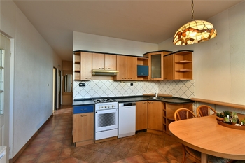 Prodej bytu 3+1 v osobním vlastnictví 80 m², Hradec Králové