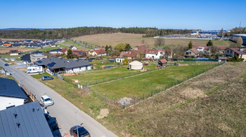 Prodej pozemku 1205 m², Háje