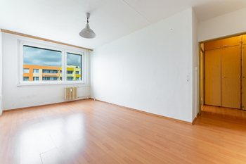 obývací pokoj - Prodej bytu 2+kk v osobním vlastnictví 43 m², Praha 5 - Stodůlky