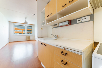 kuchyňská linka - Prodej bytu 2+kk v osobním vlastnictví 43 m², Praha 5 - Stodůlky