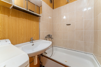 koupelna  - Prodej bytu 2+kk v osobním vlastnictví 43 m², Praha 5 - Stodůlky