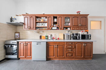 Kuchyň - Pronájem bytu 3+1 v osobním vlastnictví 83 m², Hronov