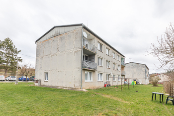 Prodej nájemního domu 530 m², Svojšín