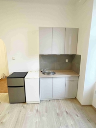 Pronájem bytu 1+kk v osobním vlastnictví 25 m², Praha 8 - Libeň