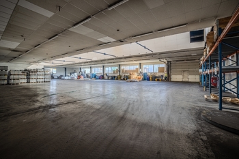 Pronájem výrobních prostor 9469 m², Plzeň