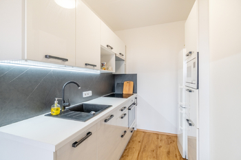 Prodej bytu 2+kk v osobním vlastnictví 45 m², Praha 4 - Chodov