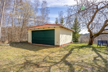 nová dvougaráž - Prodej chaty / chalupy 80 m², Žlutice