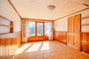 francouzské okno s výstupem na terasu z ložnice - Prodej chaty / chalupy 80 m², Žlutice