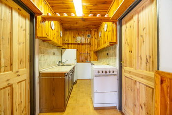 kuchyňský kout - Prodej chaty / chalupy 80 m², Žlutice