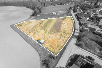 Prodej pozemku 11526 m², Úvaly