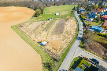 Prodej pozemku 11526 m², Úvaly