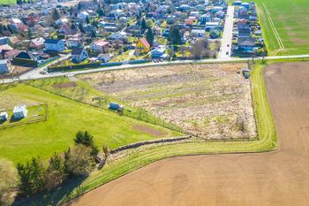 Prodej pozemku 11526 m², Úvaly
