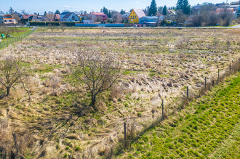 Prodej pozemku 11526 m², Úvaly