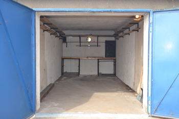 Pronájem garáže 392 m², Praha 4 - Michle