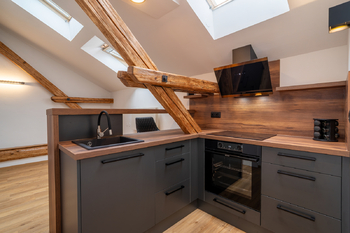 Prodej bytu 2+kk v osobním vlastnictví 39 m², Hradec Králové