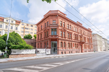 Prodej bytu 2+kk v osobním vlastnictví 48 m², Hradec Králové