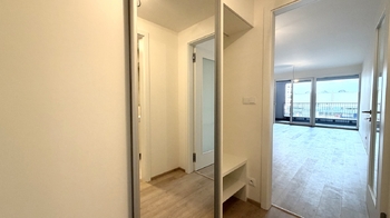 Pronájem bytu 1+kk v osobním vlastnictví 45 m², Praha 9 - Hloubětín