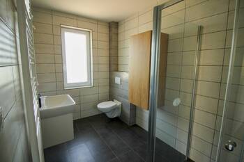 koupelna - Pronájem domu 50 m², Srubec