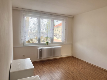 2. neprůchozí pokoj - Pronájem bytu 3+1 v osobním vlastnictví 72 m², Netolice