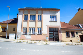 Prodej domu 196 m², Černovice