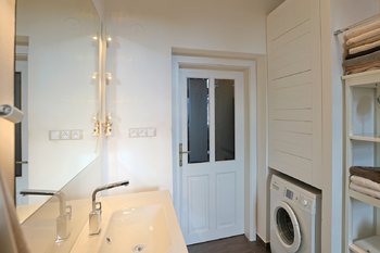 Koupelna - Prodej bytu 3+1 v osobním vlastnictví 115 m², České Budějovice