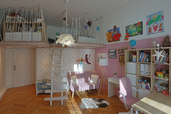 Dětský pokoj s vyvýšeným spaním - Prodej bytu 3+1 v osobním vlastnictví 115 m², České Budějovice