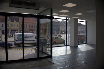 Pronájem obchodních prostor 325 m², Třebíč