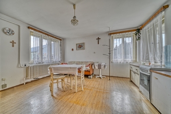 Prodej domu 140 m², Kněžice