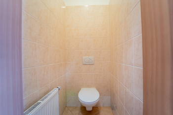 Samostatné WC - Prodej obchodních prostor 61 m², Poděbrady