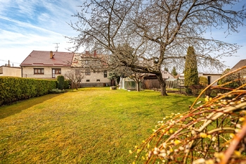zahrada - Prodej domu 270 m², České Budějovice