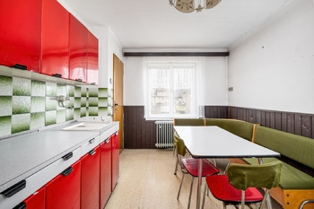 byt 2 - kuchyň - Prodej domu 270 m², České Budějovice
