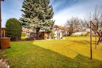 zahrada - Prodej domu 270 m², České Budějovice
