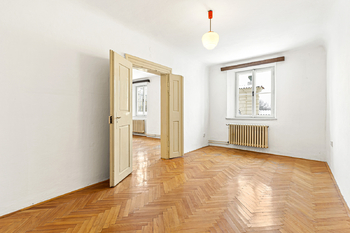 Pokoj 15 m² - Prodej bytu 4+1 v osobním vlastnictví 118 m², Praha 1 - Malá Strana
