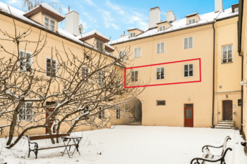 Vnitroblok - Prodej bytu 4+1 v osobním vlastnictví 118 m², Praha 1 - Malá Strana