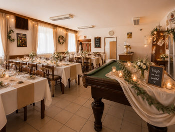 Prodej domu 302 m², Černousy