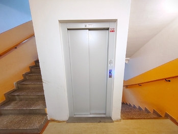 Chodba - výtah - Prodej bytu 2+1 v osobním vlastnictví 50 m², Havířov