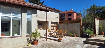 Uzavřený dvůr - Prodej domu 84 m², Letonice