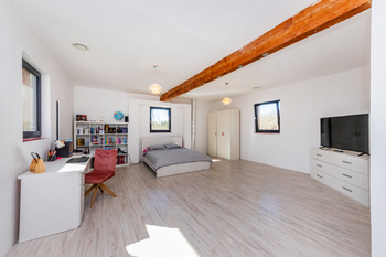 Prodej domu 330 m², Černuc