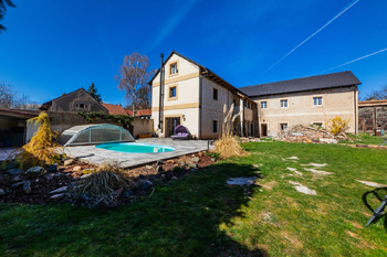 Prodej domu 330 m², Černuc