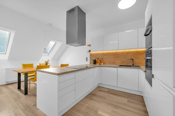 Pronájem bytu 3+kk v osobním vlastnictví 95 m², Milovice