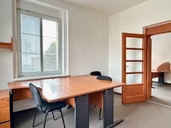Pronájem kancelářských prostor 128 m², Praha 10 - Strašnice